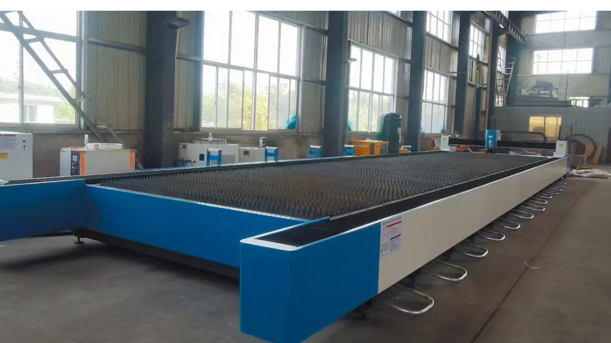 Laser cutting machine at the Huaining works